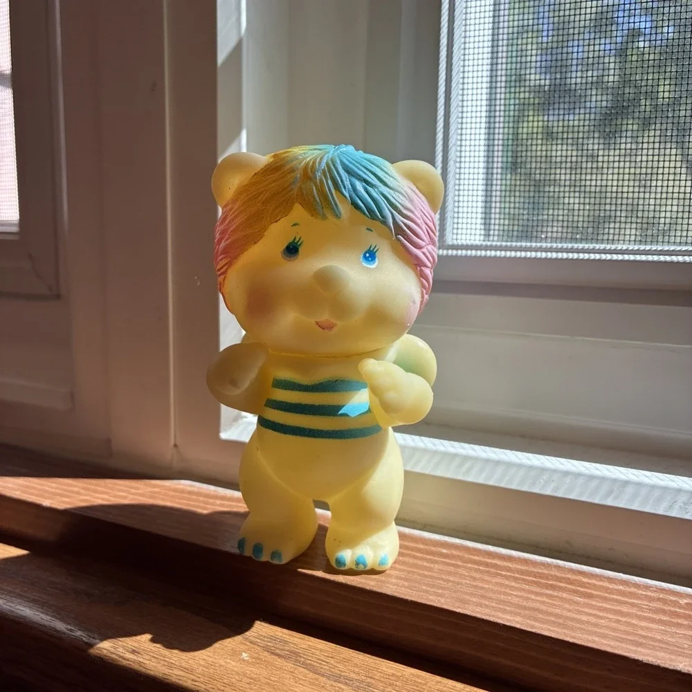 Vintage 1985 Soma Glow Pals Lion Bumblebee Figure Friend 80s Toy Glows Dark